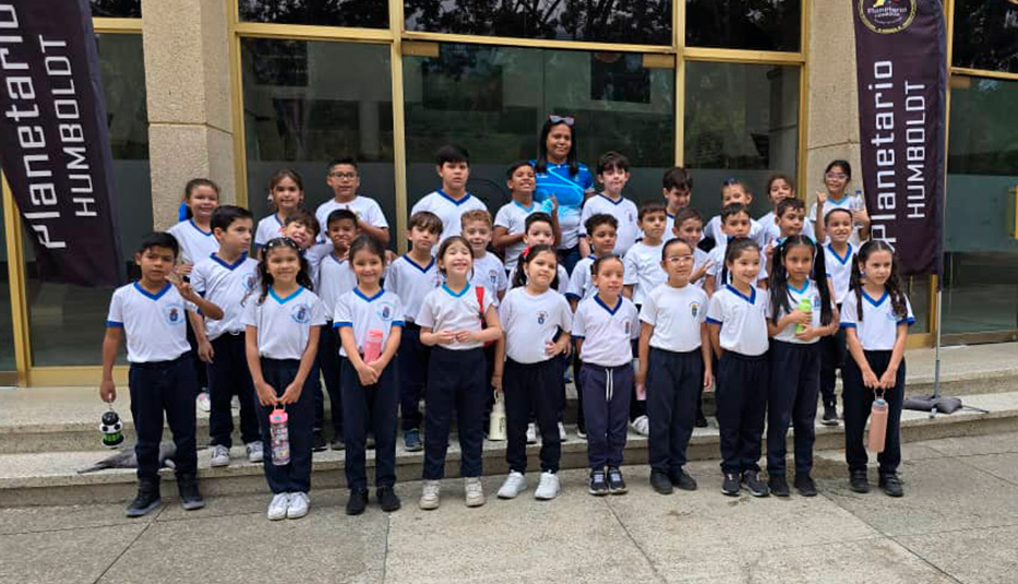 Nuestro Colegio Castelao  visitó el Planetario Humboldt